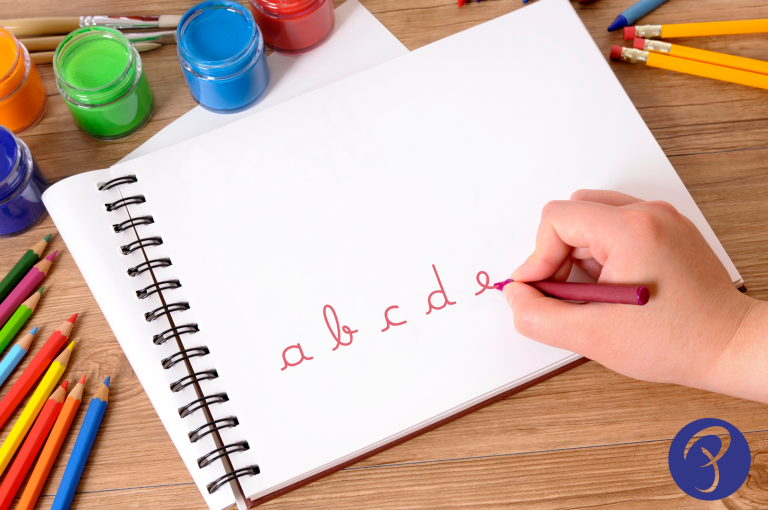 ALFABETIZAÇÃO E LETRAMENTO: A DIFERENÇA ENTRE OS DOIS PROCESSOS
